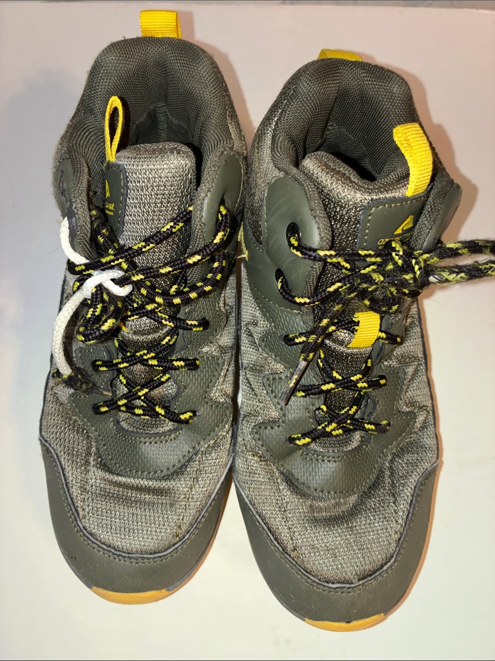 Ozark Trail, Boy’s Size 3, Hiking Boots, Grey